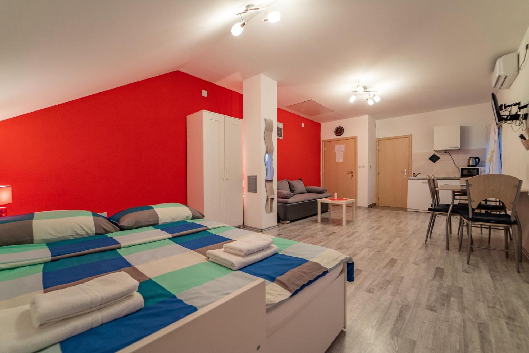 Studio Apartments Ante Rakovica Eksteriør bilde