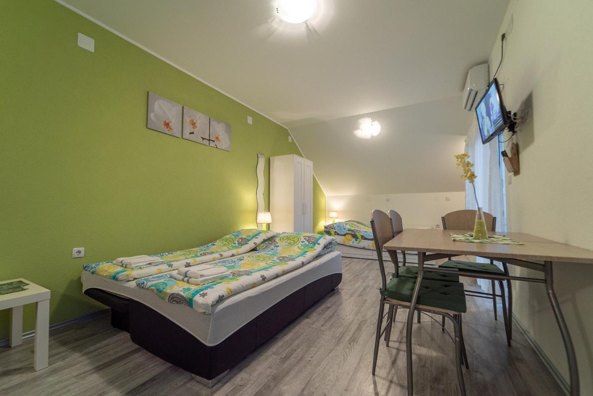 Studio Apartments Ante Rakovica Eksteriør bilde