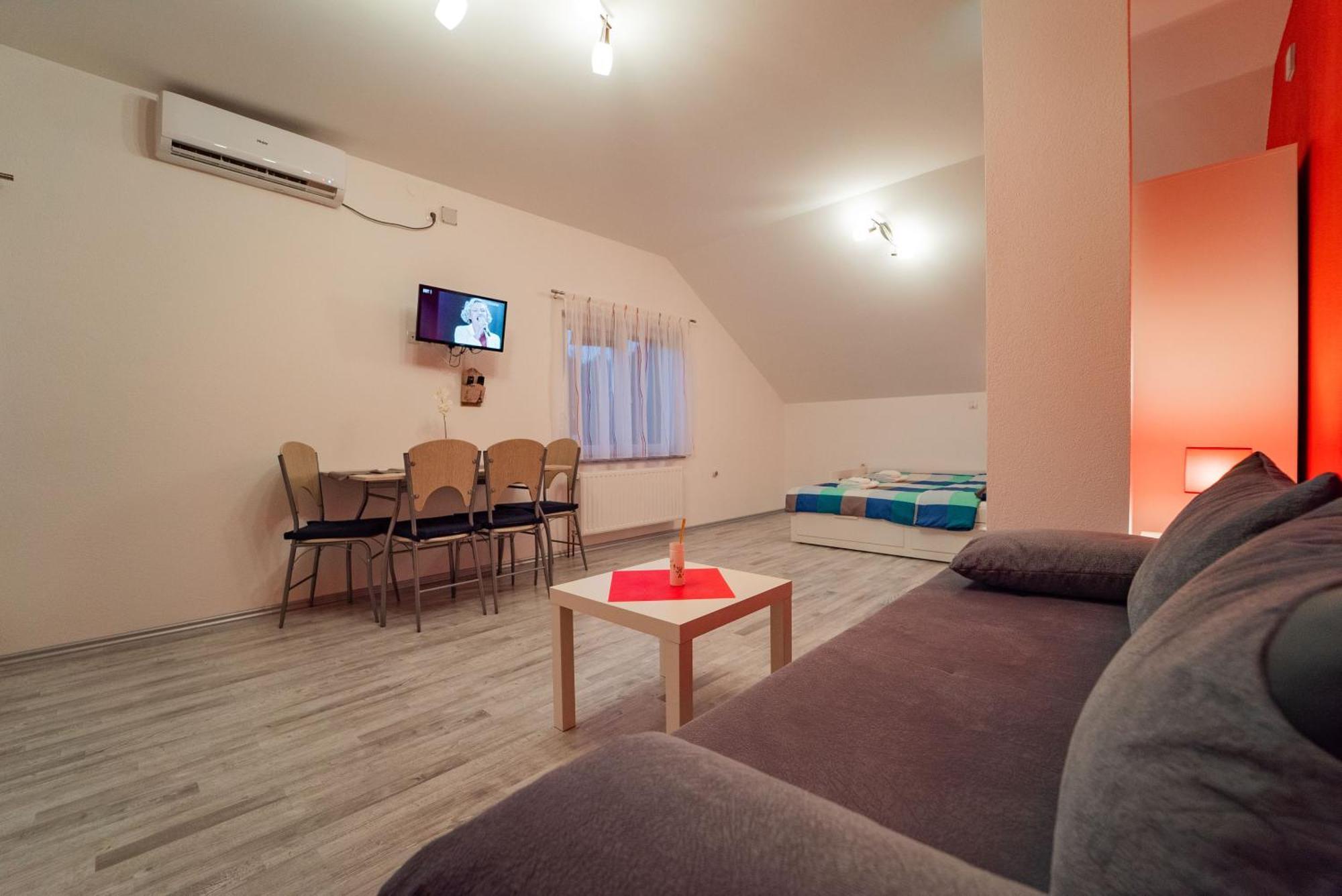 Studio Apartments Ante Rakovica Eksteriør bilde