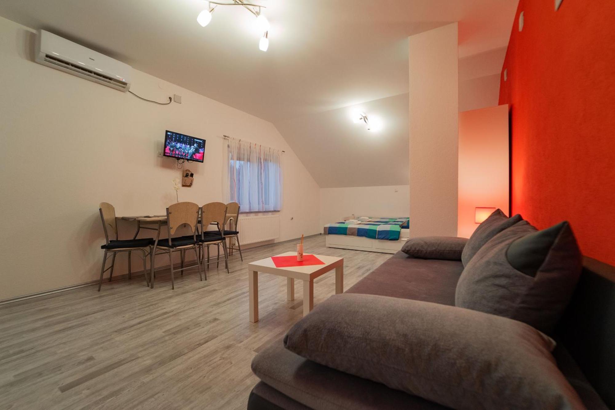 Studio Apartments Ante Rakovica Eksteriør bilde