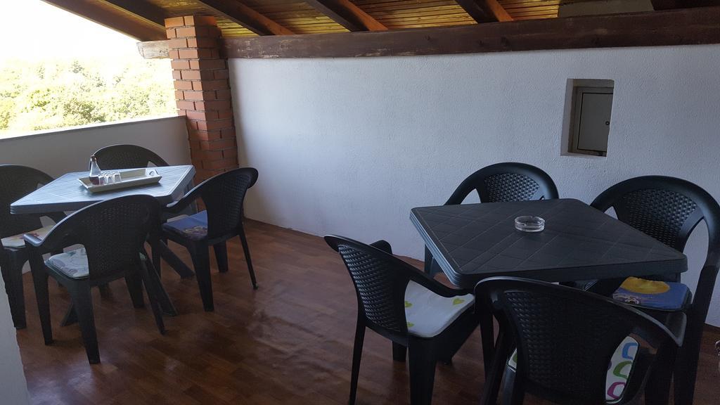 Studio Apartments Ante Rakovica Eksteriør bilde