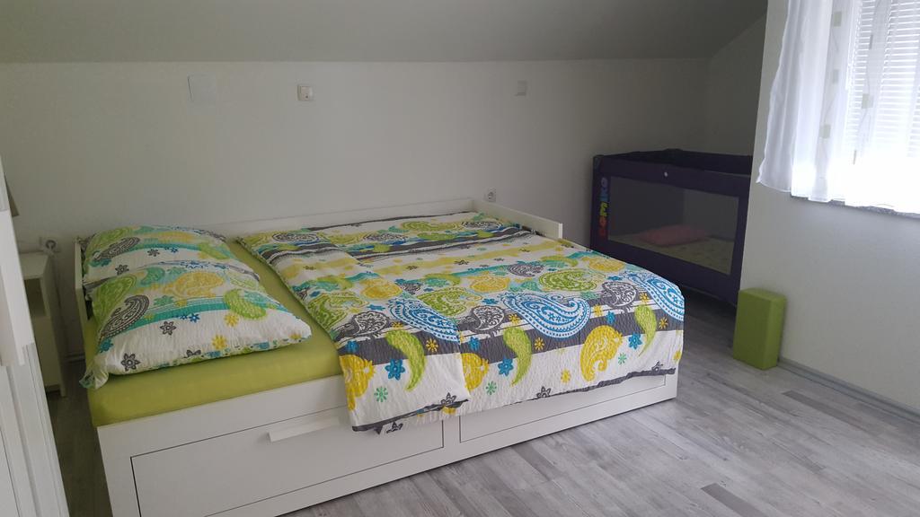 Studio Apartments Ante Rakovica Eksteriør bilde